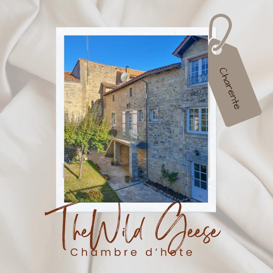 The Wild Geese Bed and Breakfast Nanteuil-en-Vallée Exterior foto